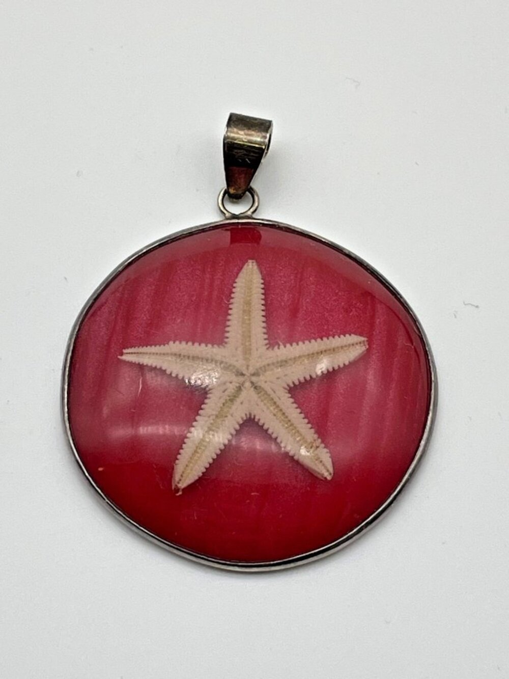 Resin signed 925 red pendant